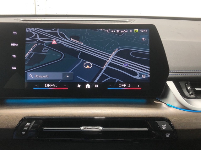 BMW iX1 xDrive30 color Blanco. Año 2025. 230KW(313CV). Eléctrico. En concesionario Auto Premier, S.A. - MADRID de Madrid