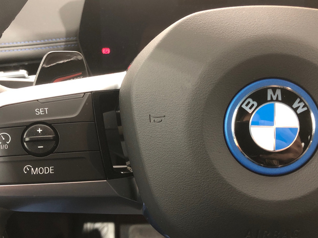 BMW iX1 xDrive30 color Blanco. Año 2025. 230KW(313CV). Eléctrico. En concesionario Auto Premier, S.A. - MADRID de Madrid