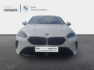 Fotos de BMW Serie 1 120d color Blanco. Año 2025. 120KW(163CV). Diésel. En concesionario TACO de Sta. C. Tenerife