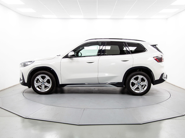 BMW X1 xDrive20d color Blanco. Año 2024. 120KW(163CV). Diésel. En concesionario Móvil Begar Alicante de Alicante