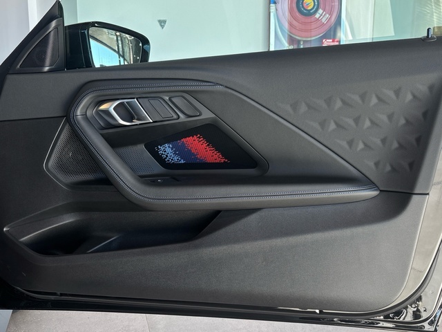 BMW Serie 2 218i color Negro. Año 2025. 115KW(156CV). Gasolina. En concesionario Pruna Motor, S.L de Barcelona