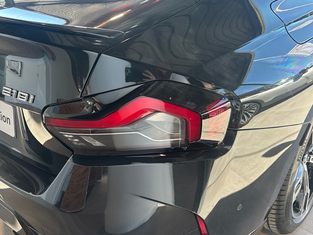 BMW Serie 2 218i color Negro. Año 2025. 115KW(156CV). Gasolina. En concesionario Pruna Motor, S.L de Barcelona