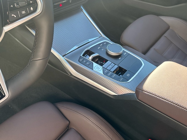 BMW Serie 3 318d color Blanco. Año 2025. 110KW(150CV). Diésel. En concesionario Pruna Motor, S.L de Barcelona