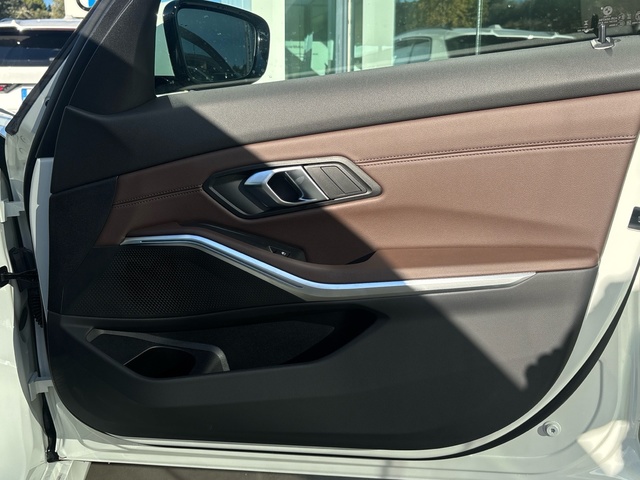 BMW Serie 3 318d color Blanco. Año 2025. 110KW(150CV). Diésel. En concesionario Pruna Motor, S.L de Barcelona