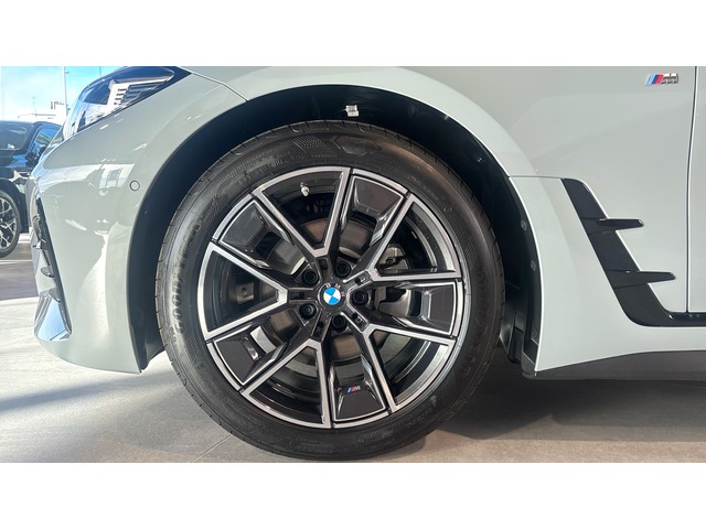 BMW Serie 4 420i Gran Coupe color Gris. Año 2025. 135KW(184CV). Gasolina. En concesionario Pruna Motor, S.L de Barcelona