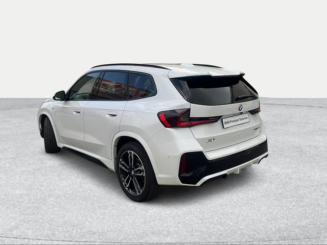 BMW X1 sDrive20i color Blanco. Año 2025. 125KW(170CV). Gasolina. En concesionario Ilbira Motor | Granada de Granada