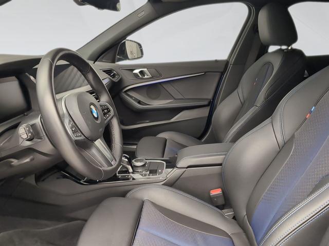 fotoG 12 del BMW Serie 1 118d Business 110 kW (150 CV) 150cv Diésel del 2024 en Almería