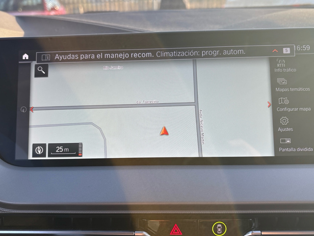 BMW Serie 1 118d color Gris. Año 2024. 110KW(150CV). Diésel. En concesionario BYmyCAR Madrid - Algete de Madrid