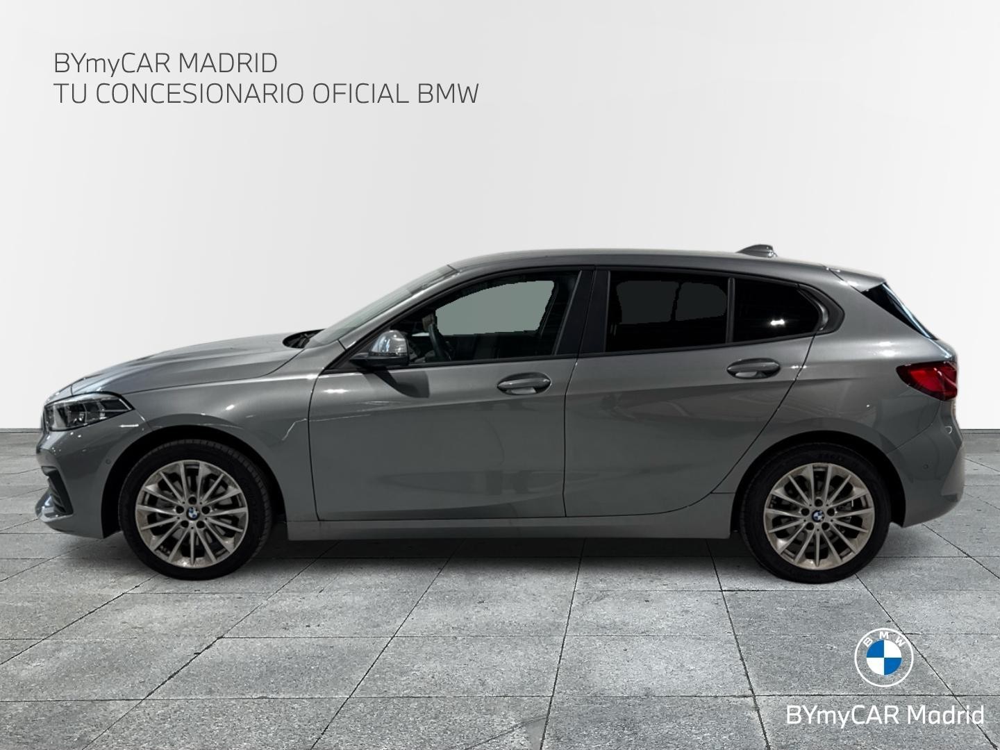 BMW Serie 1 118d color Gris. Año 2024. 110KW(150CV). Diésel. En concesionario BYmyCAR Madrid - Algete de Madrid