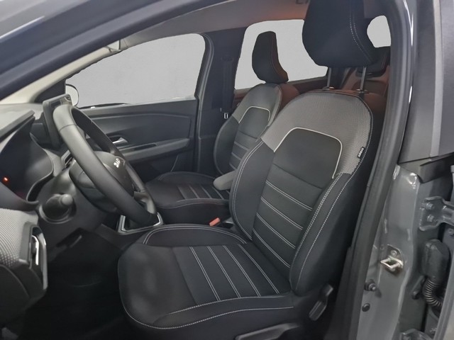 Foto 10 Dacia Jogger Expression Hybrid 104 kW (140 CV) 5 Plazas