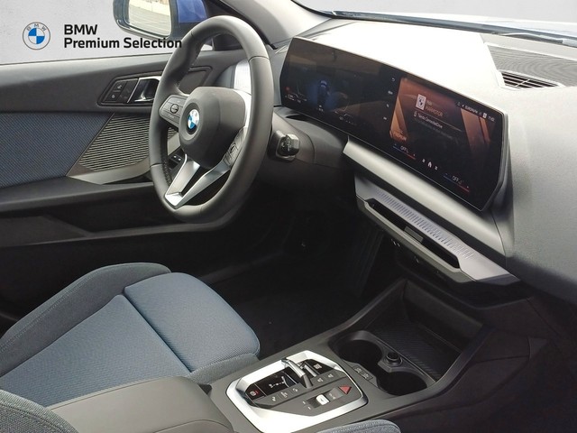 BMW Serie 1 116i color Azul. Año 2025. 90KW(122CV). Gasolina. En concesionario Marmotor de Las Palmas