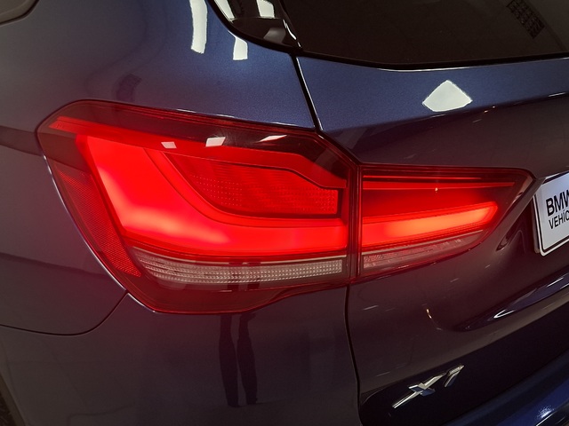 BMW X1 sDrive18d color Azul. Año 2022. 110KW(150CV). Diésel. En concesionario Automoviles Bertolin S.L. de Valencia