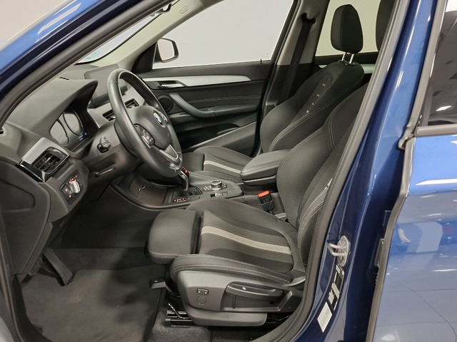 BMW X1 sDrive18d color Azul. Año 2022. 110KW(150CV). Diésel. En concesionario Automoviles Bertolin S.L. de Valencia