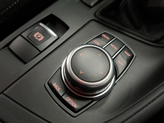 BMW X1 sDrive18d color Azul. Año 2022. 110KW(150CV). Diésel. En concesionario Automoviles Bertolin S.L. de Valencia