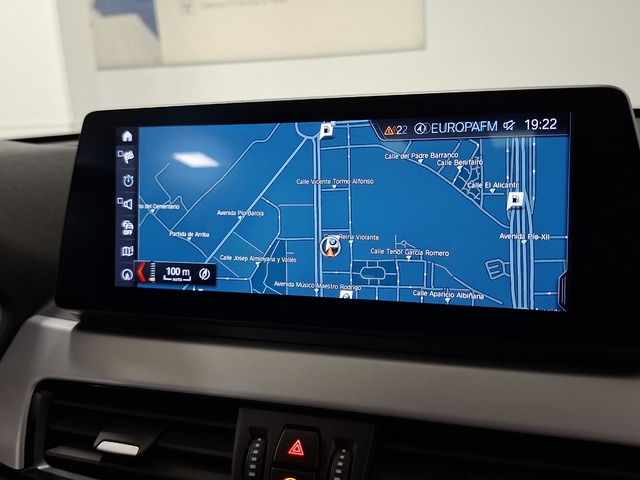 BMW X1 sDrive18d color Azul. Año 2022. 110KW(150CV). Diésel. En concesionario Automoviles Bertolin S.L. de Valencia