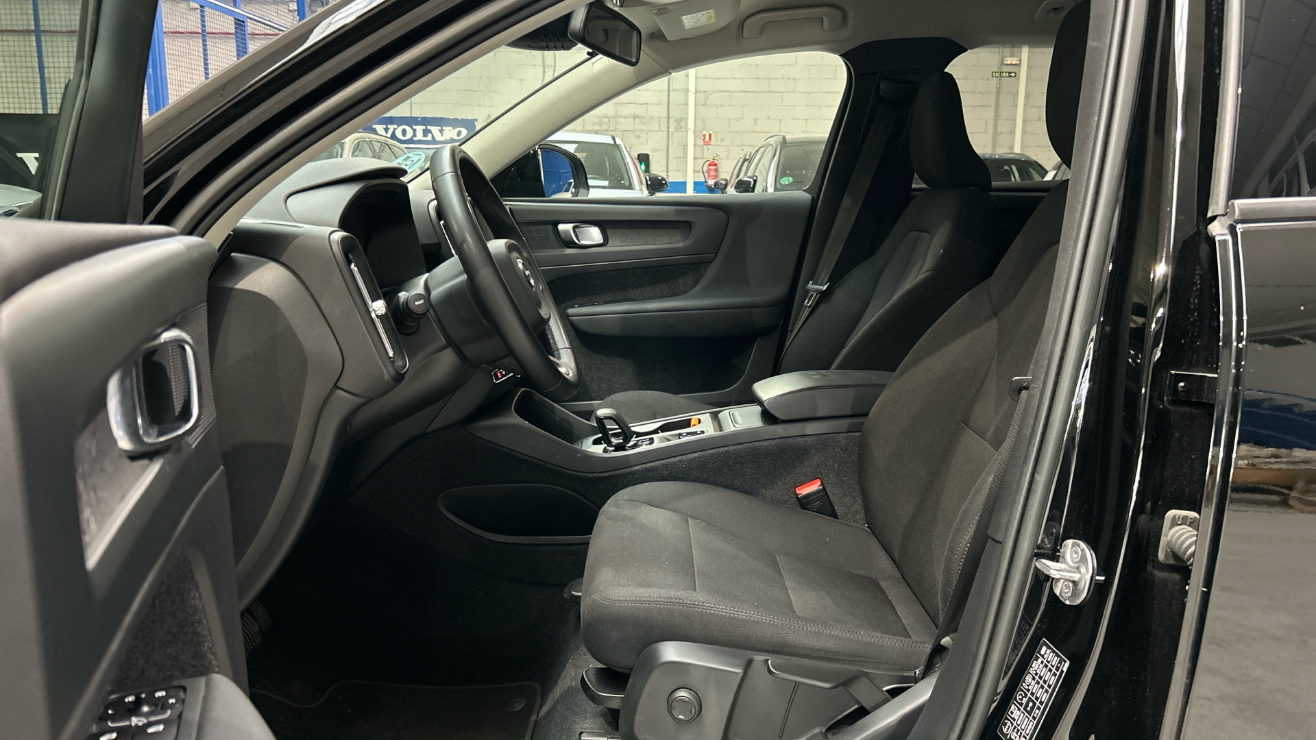 Volvo XC40 segunda mano 87153647 - 9 Volvo XC40 segunda mano 87153647 - 9