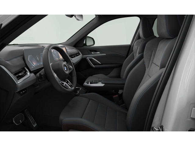 BMW X1 sDrive20d color Blanco. Año 2025. 120KW(163CV). Diésel. En concesionario Celtamotor Vigo de Pontevedra