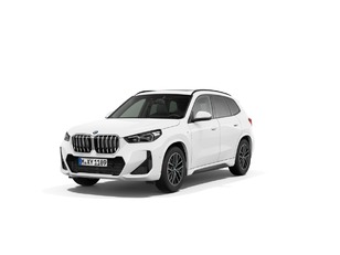 Fotos de BMW X1 sDrive20d color Blanco. Año 2025. 120KW(163CV). Diésel. En concesionario Celtamotor Vigo de Pontevedra