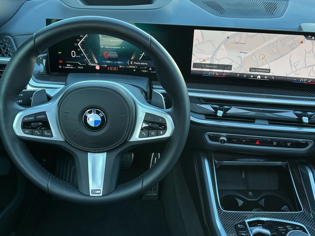 BMW X6 xDrive30d color Gris. Año 2025. 210KW(286CV). Diésel. En concesionario Celtamotor Vigo de Pontevedra