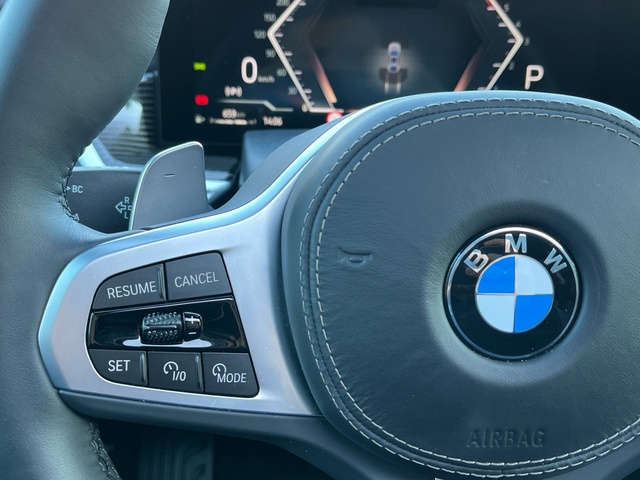 BMW X6 xDrive30d color Gris. Año 2025. 210KW(286CV). Diésel. En concesionario Celtamotor Vigo de Pontevedra