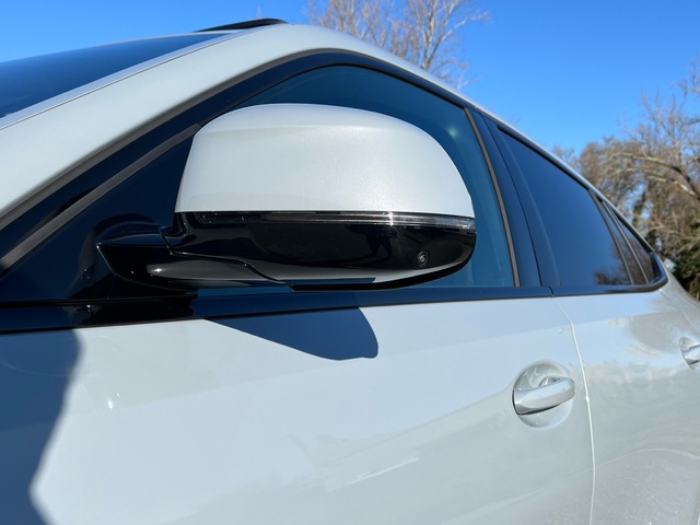 BMW X6 xDrive30d color Gris. Año 2025. 210KW(286CV). Diésel. En concesionario Celtamotor Vigo de Pontevedra