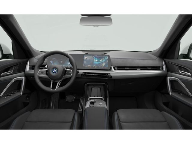 BMW X1 xDrive25e color Blanco. Año 2025. 180KW(245CV). Híbrido Electro/Gasolina. En concesionario San Rafael Motor LUCENA, S.L. de Córdoba