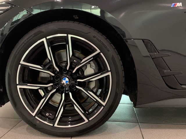 BMW Serie 4 430i Gran Coupe color Negro. Año 2025. 180KW(245CV). Gasolina. En concesionario Celtamotor Lalín de Pontevedra