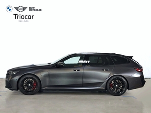 Fotos de BMW M M5 Touring color Gris. Año 2025. 535KW(727CV). Híbrido Electro/Gasolina. En concesionario Triocar Gijón (Bmw y Mini) de Asturias