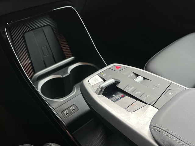 BMW X1 xDrive20d color Azul. Año 2025. 120KW(163CV). Diésel. En concesionario Celtamotor Vigo de Pontevedra