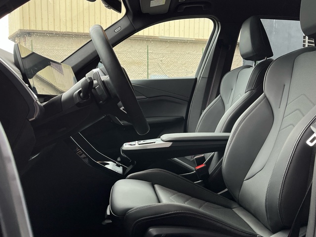 BMW X1 xDrive20d color Azul. Año 2025. 120KW(163CV). Diésel. En concesionario Celtamotor Vigo de Pontevedra