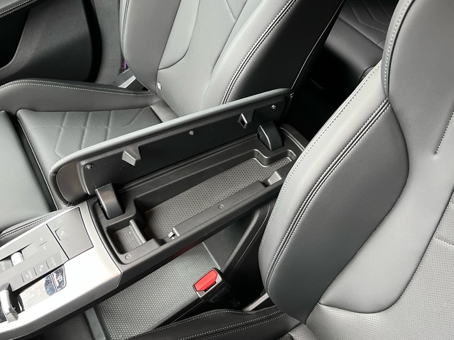 BMW X1 xDrive20d color Azul. Año 2025. 120KW(163CV). Diésel. En concesionario Celtamotor Vigo de Pontevedra