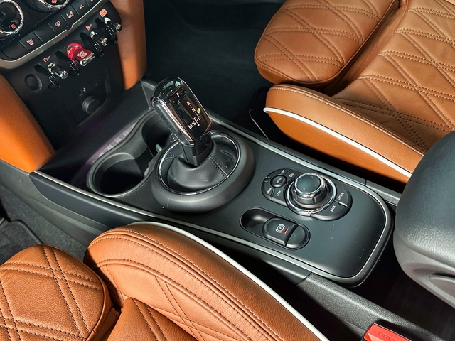 fotoG 17 del MINI MINI Countryman Cooper 100 kW (136 CV) 136cv Gasolina del 2023 en Asturias