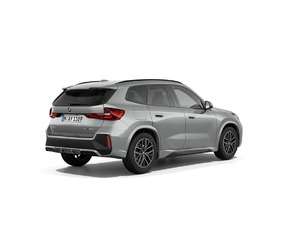 Fotos de BMW X1 xDrive20d color Gris Plata. Año 2025. 120KW(163CV). Diésel. En concesionario Celtamotor Vigo de Pontevedra