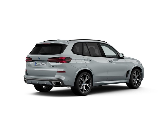 BMW X5 xDrive30d color Gris. Año 2025. 219KW(298CV). Diésel. En concesionario Celtamotor Vigo de Pontevedra