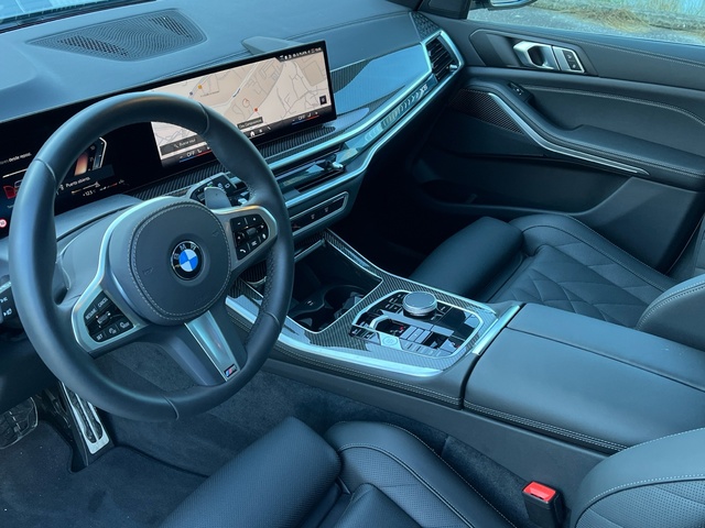 BMW X5 xDrive30d color Gris. Año 2025. 219KW(298CV). Diésel. En concesionario Celtamotor Vigo de Pontevedra