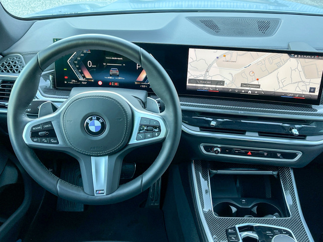 BMW X5 xDrive30d color Gris. Año 2025. 219KW(298CV). Diésel. En concesionario Celtamotor Vigo de Pontevedra