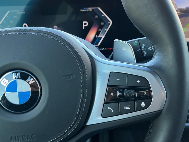 BMW X5 xDrive30d color Gris. Año 2025. 219KW(298CV). Diésel. En concesionario Celtamotor Vigo de Pontevedra