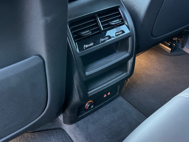 BMW X5 xDrive30d color Gris. Año 2025. 219KW(298CV). Diésel. En concesionario Celtamotor Vigo de Pontevedra