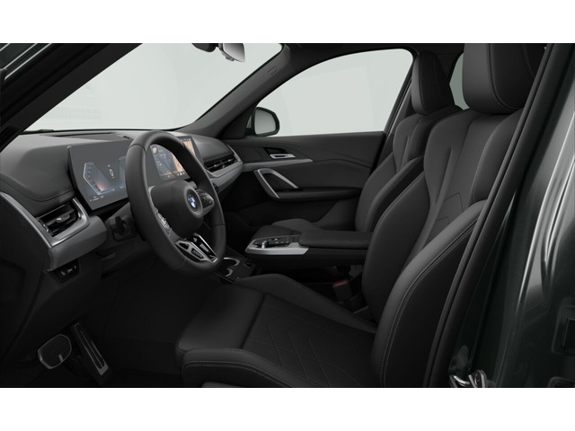 BMW X1 sDrive20d color Gris Plata. Año 2025. 120KW(163CV). Diésel. En concesionario Celtamotor Vigo de Pontevedra