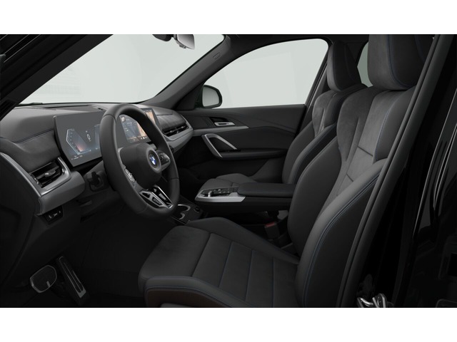 BMW X1 sDrive20d color Negro. Año 2025. 120KW(163CV). Diésel. En concesionario Celtamotor Vigo de Pontevedra