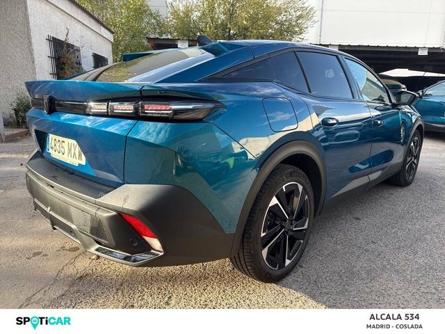 Foto 12 Peugeot 408 Allure Hybrid eDCS6 100 kW (136 CV)