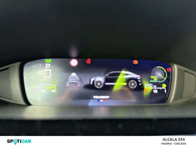 Foto 16 Peugeot 408 Allure Hybrid eDCS6 100 kW (136 CV)