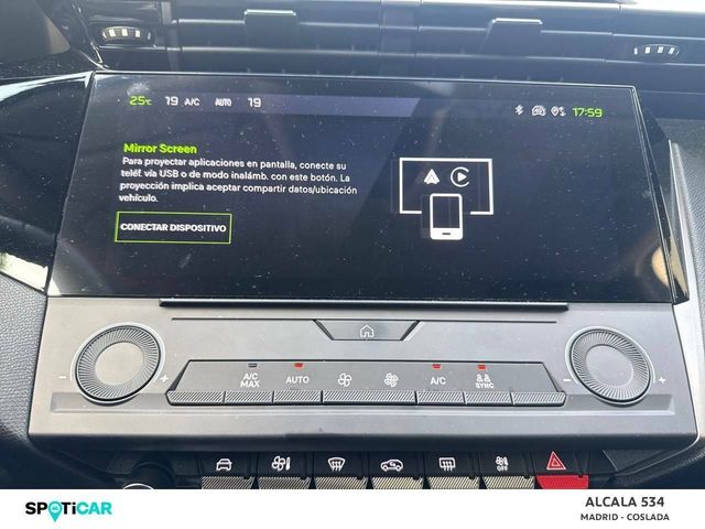 Foto 18 Peugeot 408 Allure Hybrid eDCS6 100 kW (136 CV)