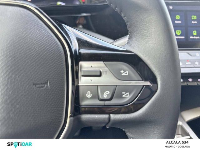 Foto 22 Peugeot 408 Allure Hybrid eDCS6 100 kW (136 CV)