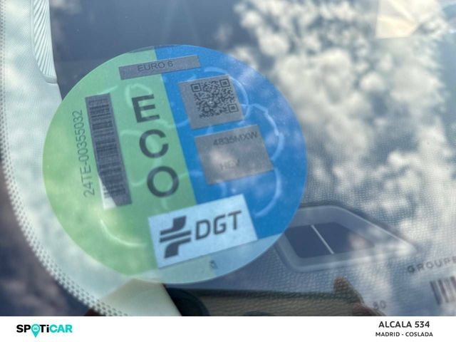 Foto 23 Peugeot 408 Allure Hybrid eDCS6 100 kW (136 CV)