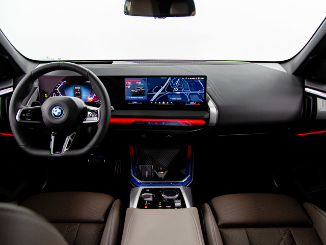 BMW X3 xDrive30e color Negro. Año 2025. 220KW(299CV). Híbrido Electro/Gasolina. En concesionario Móvil Begar Alicante de Alicante