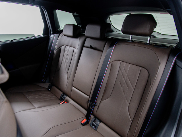 BMW X3 xDrive30e color Negro. Año 2025. 220KW(299CV). Híbrido Electro/Gasolina. En concesionario Móvil Begar Alicante de Alicante