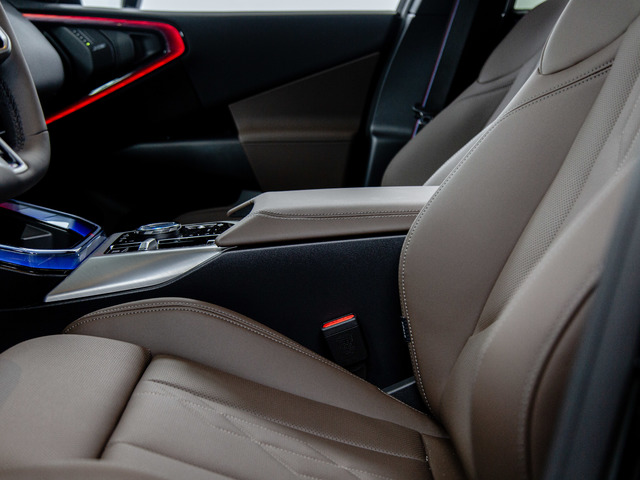 BMW X3 xDrive30e color Negro. Año 2025. 220KW(299CV). Híbrido Electro/Gasolina. En concesionario Móvil Begar Alicante de Alicante