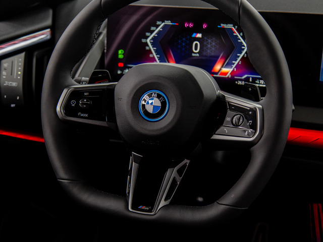 BMW X3 xDrive30e color Negro. Año 2025. 220KW(299CV). Híbrido Electro/Gasolina. En concesionario Móvil Begar Alicante de Alicante