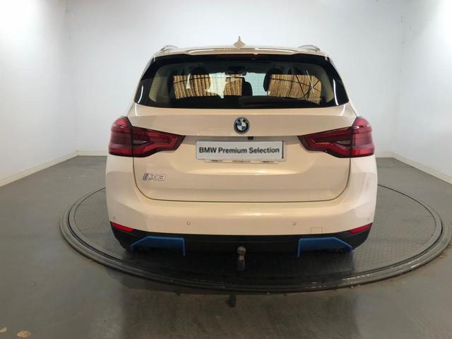 BMW iX3 Impressive color Blanco. Año 2021. 210KW(286CV). Eléctrico. En concesionario Proa Premium Ibiza de Illes Balears